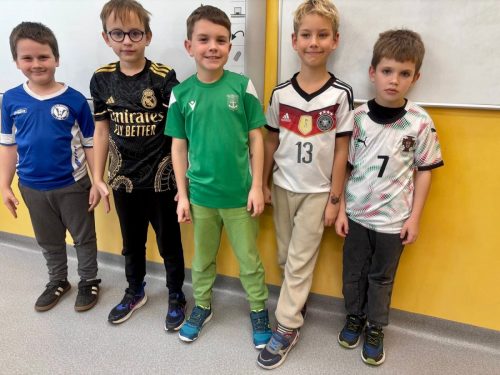 Tematyczny piątek – Dzień Koszulki Piłkarskiej! 